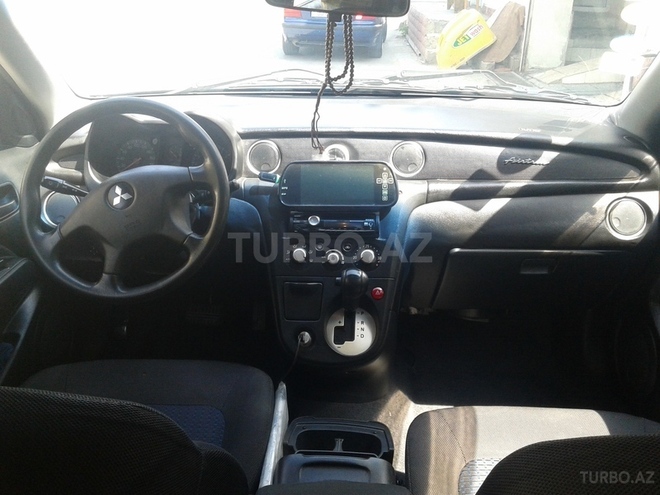 Mitsubishi Airtrek 2003, 129,000 km - 2.0 л - Bakı