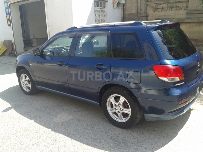 Mitsubishi Airtrek 2003, 129,000 km - 2.0 л - Bakı