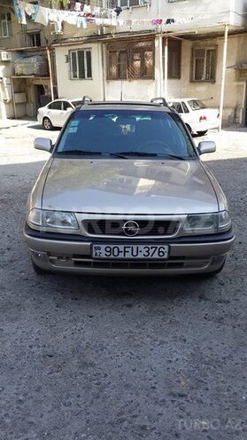 Opel Astra 1997, 170,000 km - 1.6 l - Bakı