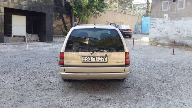 Opel Astra 1997, 170,000 km - 1.6 l - Bakı