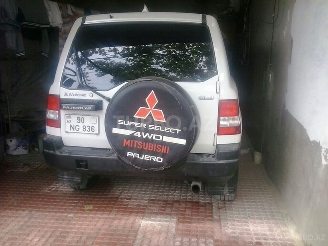 Mitsubishi Pajero io 2000, 265,000 km - 1.8 л - Bakı