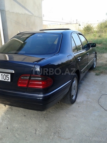 Mercedes E 240 1999, 170,000 km - 2.4 l - Bakı