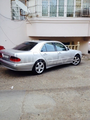 Mercedes E 280 1999, 110,000 km - 2.8 l - Bakı