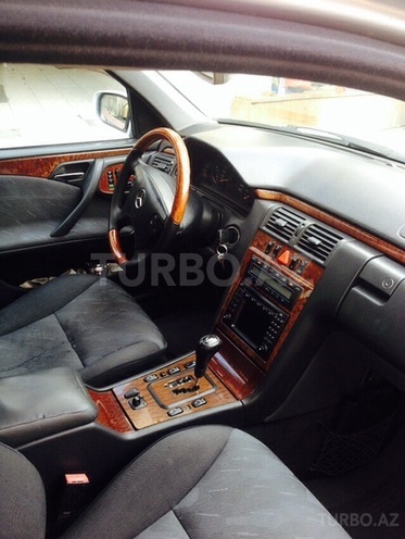 Mercedes E 280 1999, 110,000 km - 2.8 l - Bakı