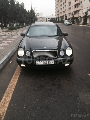 Mercedes E 240 1997, 259,000 km - 2.4 l - Bakı