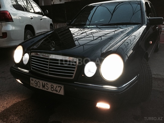 Mercedes E 240 1997, 259,000 km - 2.4 l - Bakı
