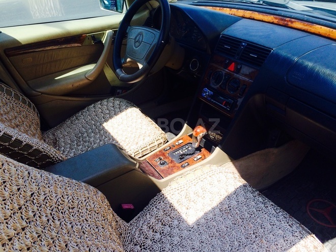 Mercedes C 200 1998, 280,000 km - 2.0 l - Bakı