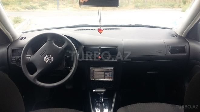 Volkswagen Golf 2002, 110,000 km - 1.6 l - Bakı
