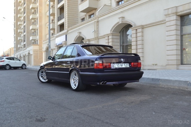 BMW 528 1995, 200,000 km - 2.8 l - Bakı