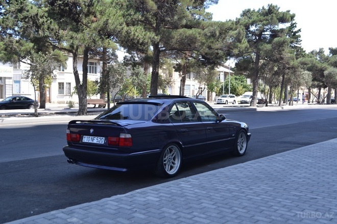 BMW 528 1995, 200,000 km - 2.8 l - Bakı