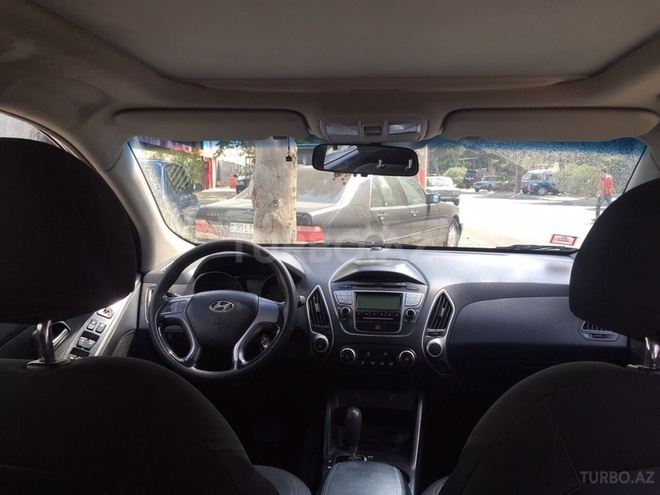 Hyundai ix35 2010, 83,000 km - 2.0 l - Bakı