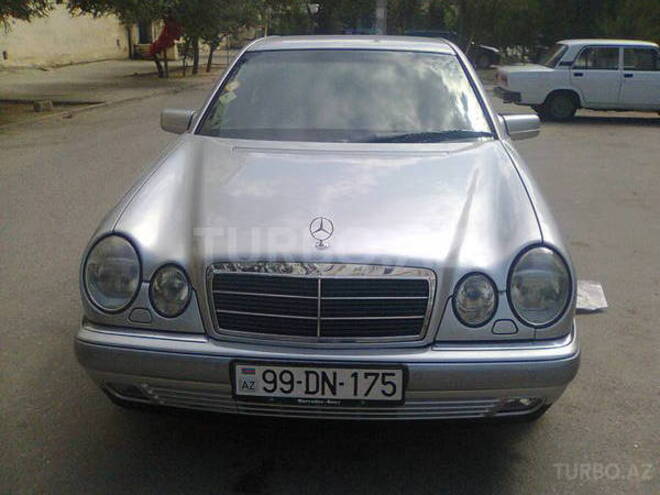 Mercedes E 240 1998, 160,000 km - 2.4 l - Bakı