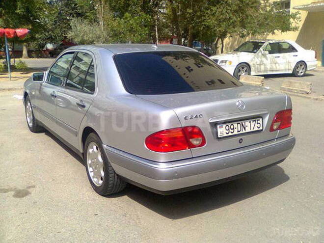 Mercedes E 240 1998, 160,000 km - 2.4 l - Bakı