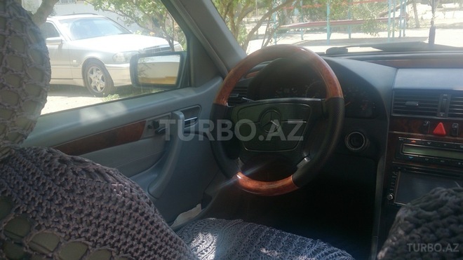 Mercedes C 230 1998, 249,000 km - 2.3 l - Bakı