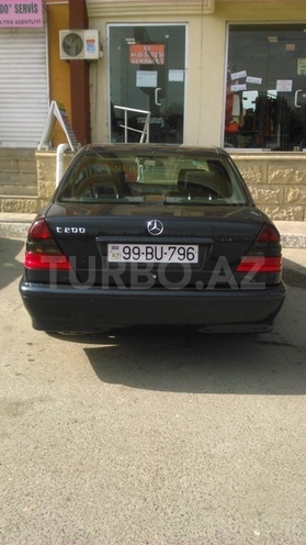 Mercedes C 200 1998, 180,000 km - 2.0 l - Bakı