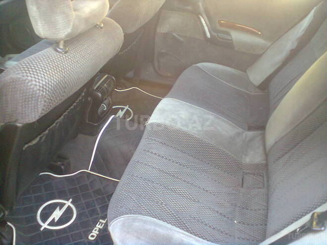 Opel Omega 1995, 289,250 km - 2.0 l - Bakı