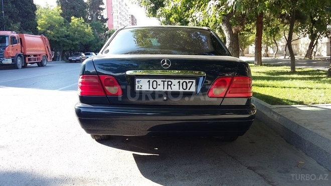Mercedes C 230 1995, 215,300 km - 2.3 l - Bakı