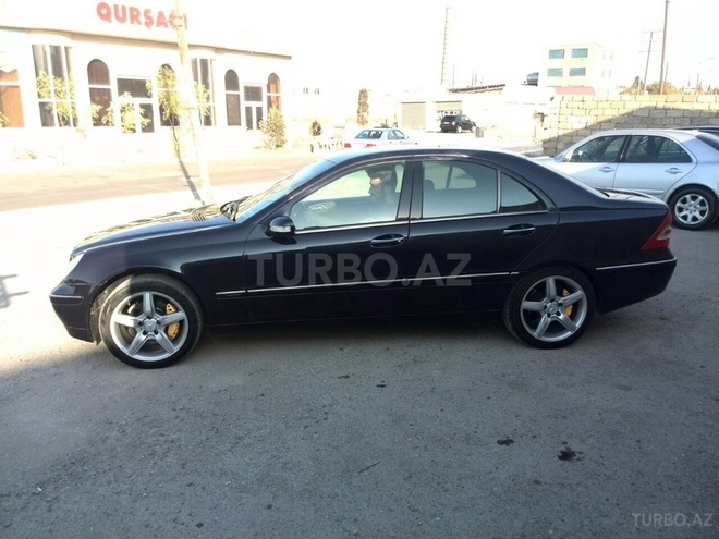 Mercedes C 240 2001, 1,900,000 km - 2.4 l - Bakı