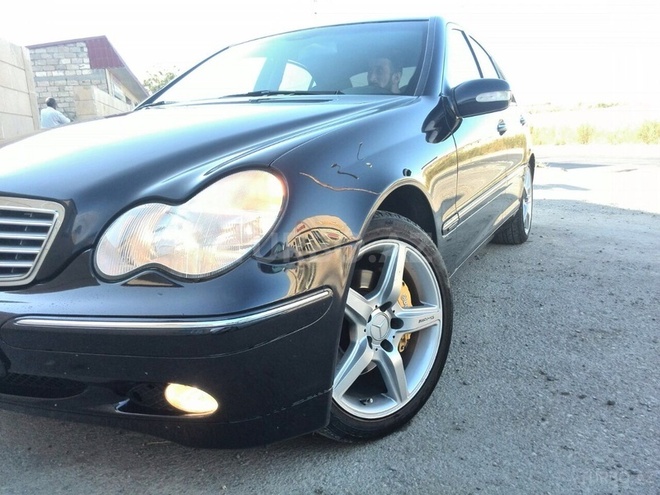 Mercedes C 240 2001, 1,900,000 km - 2.4 l - Bakı