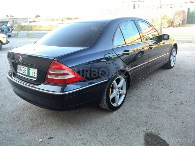 Mercedes C 240 2001, 1,900,000 km - 2.4 l - Bakı