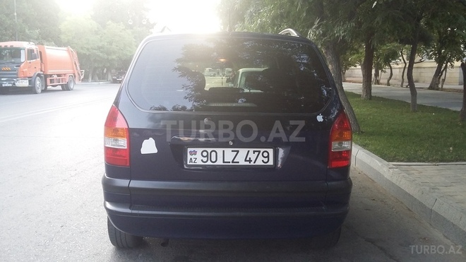 Opel Zafira 2001, 175,000 km - 2.2 l - Bakı