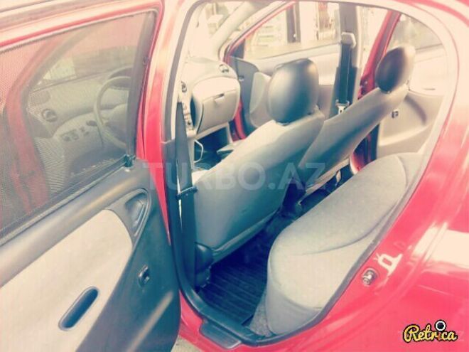 Toyota Vitz 1999, 180,000 km - 1.0 l - Bakı