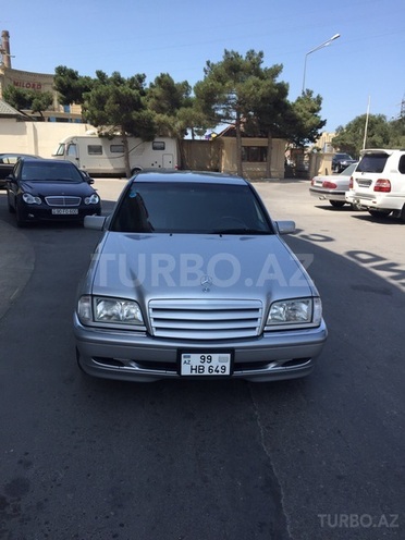 Mercedes C 240 2000, 64,000 km - 2.4 l - Bakı