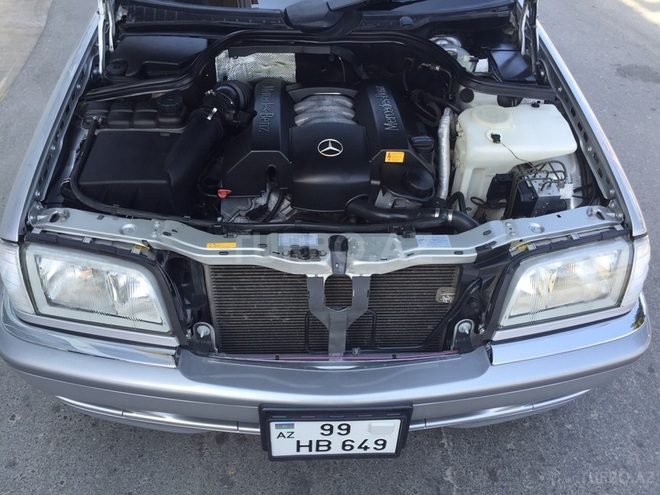Mercedes C 240 2000, 64,000 km - 2.4 l - Bakı