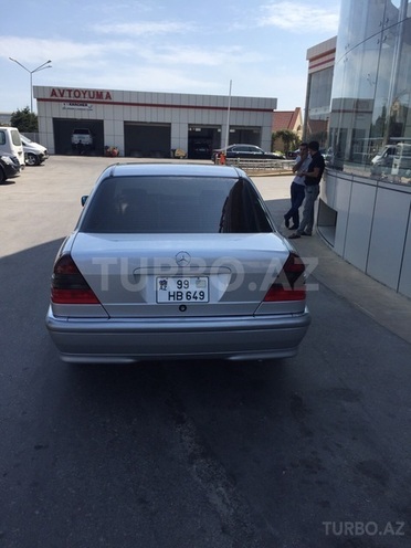 Mercedes C 240 2000, 64,000 km - 2.4 l - Bakı