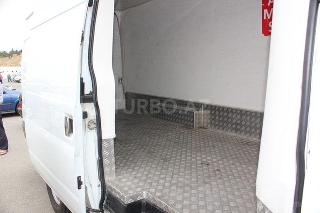 Ford Transit 2006, 250,000 km - 2.4 l - Bakı