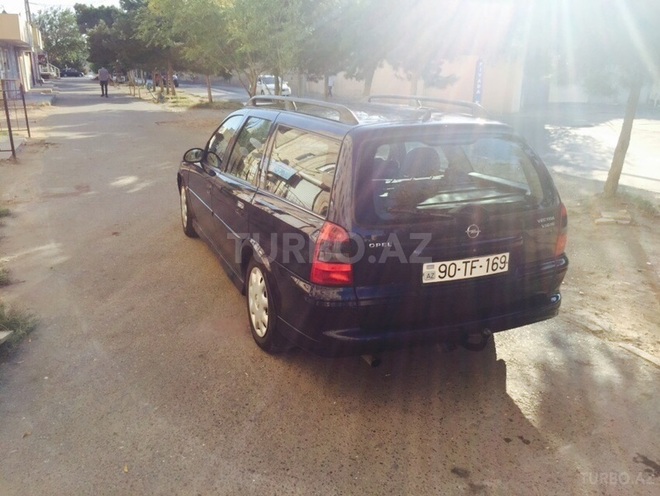 Opel Vectra 1999, 255,000 km - 1.6 l - Bakı