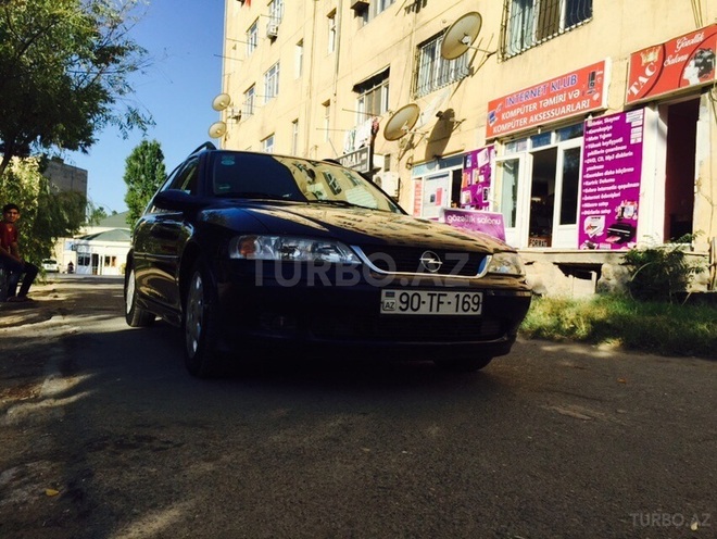 Opel Vectra 1999, 255,000 km - 1.6 l - Bakı