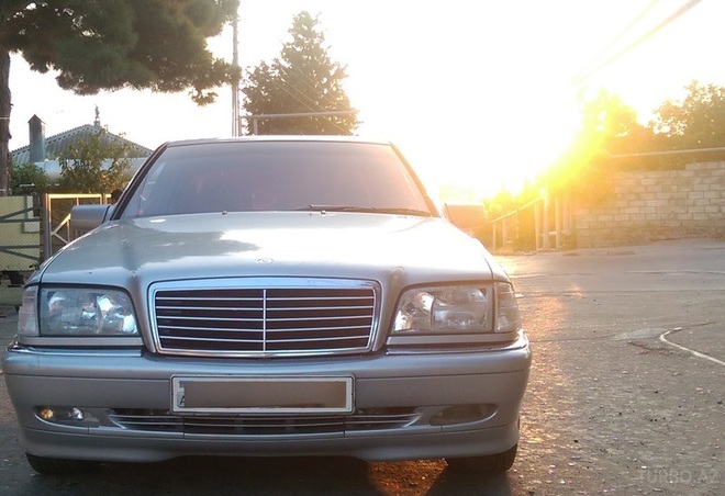 Mercedes C 180 1999, 211,000 km - 1.8 л - Bakı