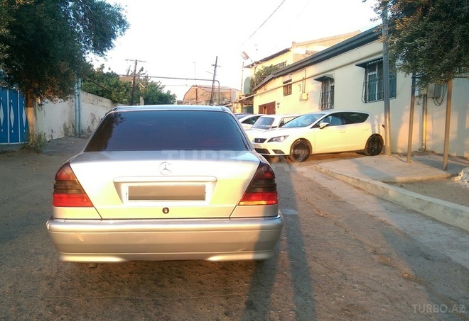 Mercedes C 180 1999, 211,000 km - 1.8 л - Bakı