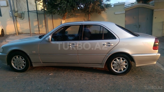 Mercedes C 180 1999, 211,000 km - 1.8 л - Bakı