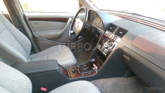 Mercedes C 180 1999, 211,000 km - 1.8 л - Bakı