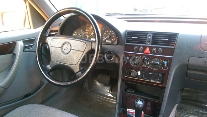 Mercedes C 180 1999, 211,000 km - 1.8 л - Bakı