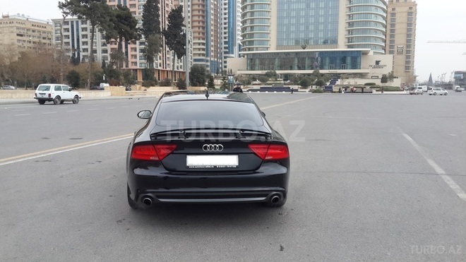 Audi A7 2011, 38,000 km - 3.0 l - Bakı