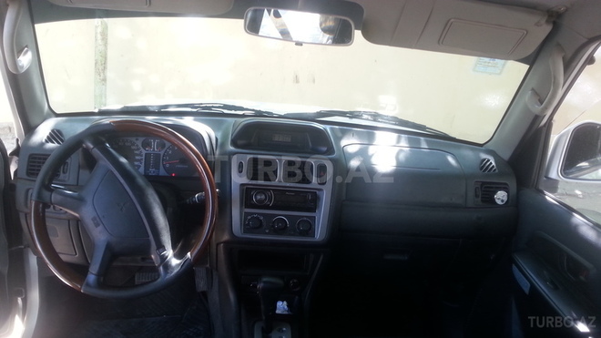 Mitsubishi Pajero io 2000, 220,000 km - 2.0 l - Bakı