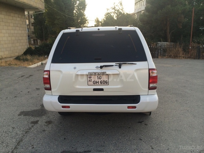 Nissan Pathfinder 1999, 157,726 km - 3.3 л - Bakı