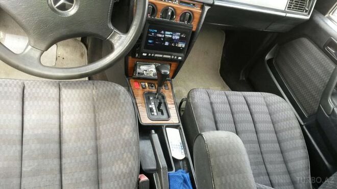 Mercedes 190 1991, 565,943 km - 2.0 л - Bakı