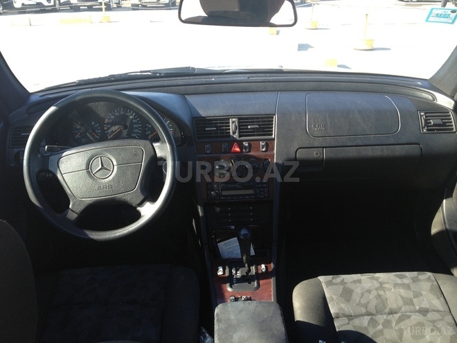 Mercedes C 180 1997, 325,415 km - 1.8 l - Bakı