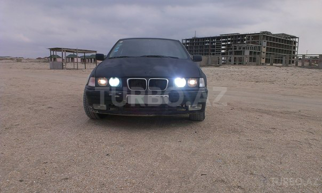 BMW 318 1993, 317,985 km - 1.8 l - Bakı