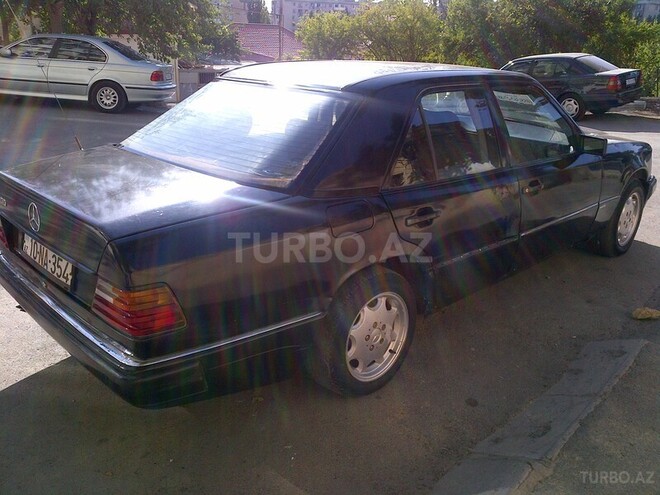 Mercedes E 200 1988, 327,000 km - 2.0 l - Bakı