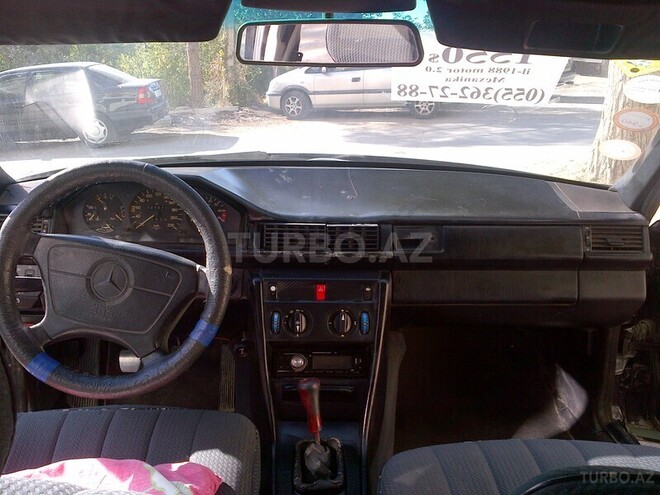 Mercedes E 200 1988, 327,000 km - 2.0 l - Bakı