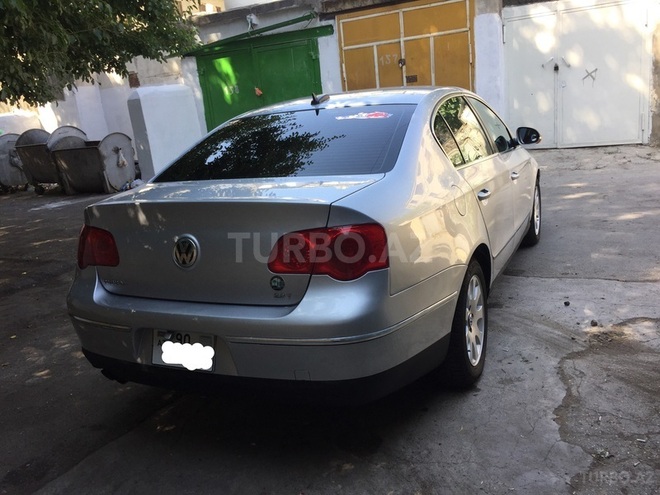 Volkswagen Passat 2005, 146,000 km - 2.0 л - Bakı