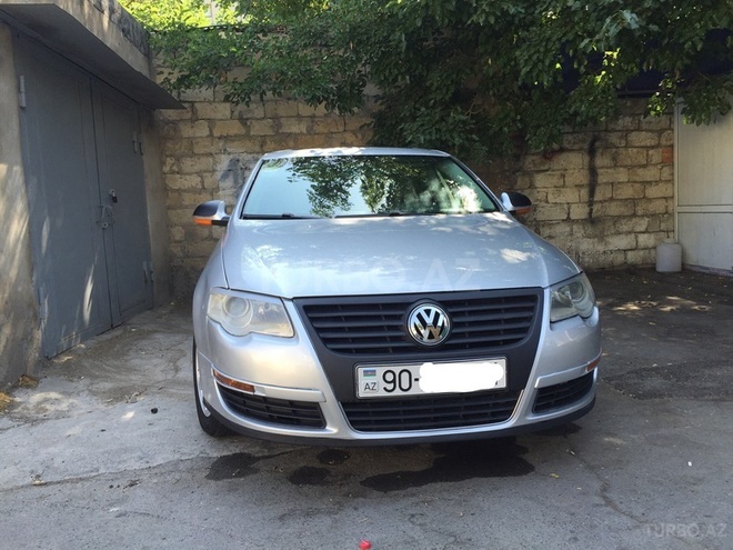 Volkswagen Passat 2005, 146,000 km - 2.0 л - Bakı