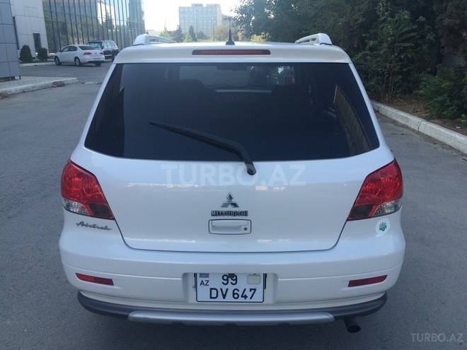Mitsubishi Airtrek 2003, 118,000 km - 2.4 l - Bakı