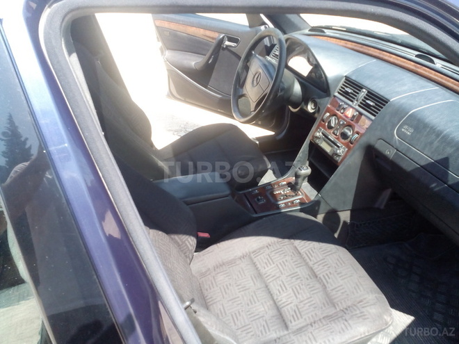 Mercedes C 240 1998, 327,000 km - 2.4 l - Bakı