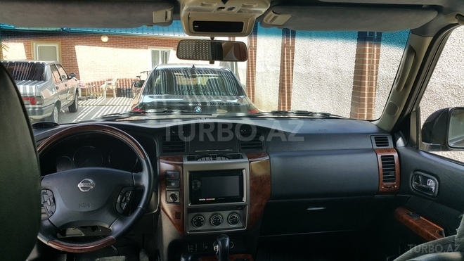 Nissan Patrol 2006, 180,000 km - 4.8 l - Bakı